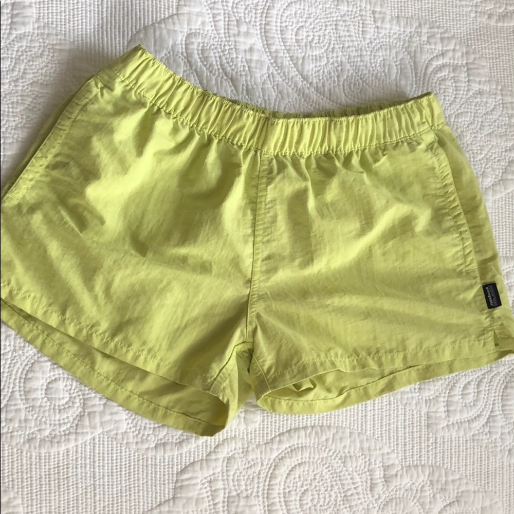 Patagonia Women’s Barely Baggies Size M